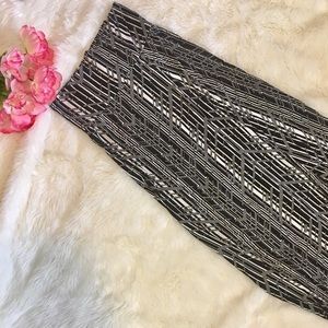 Beautiful Madison& Monroe Maxi Skirt